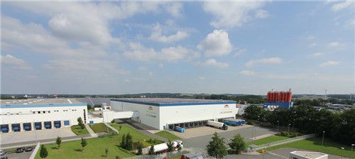 詩(shī)瓏漆攜手設(shè)計(jì)協(xié)會(huì) 共繪鄉(xiāng)村振興的美學(xué)新圖景——水性涂料的綠色與藝術(shù)之路